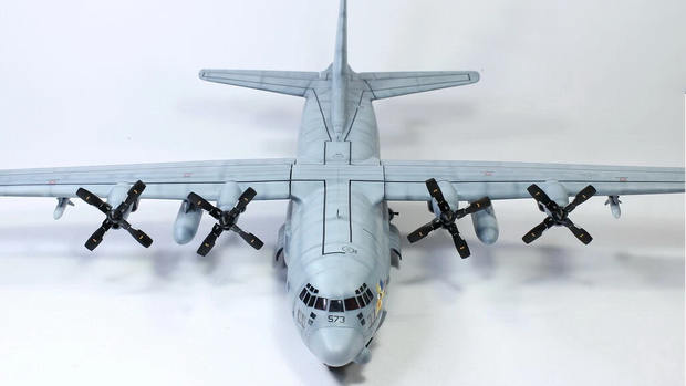 Air Force AC-130H Spectre – 1:72 Professional Model